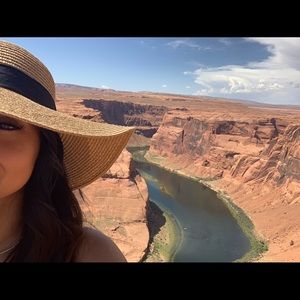 Meet your Posher, Zafirah